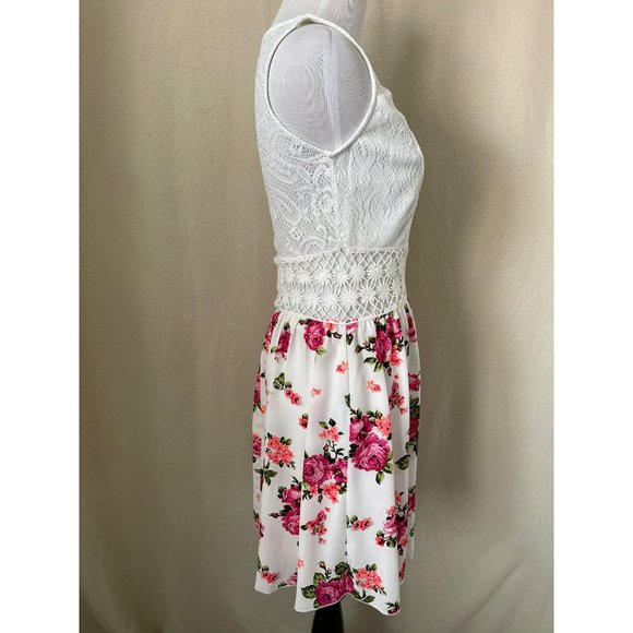 Rue 21 Creamy White Lace Top Floral lace & Colorful Floral Bottom Sleeveless Sun - Picture 5 of 14